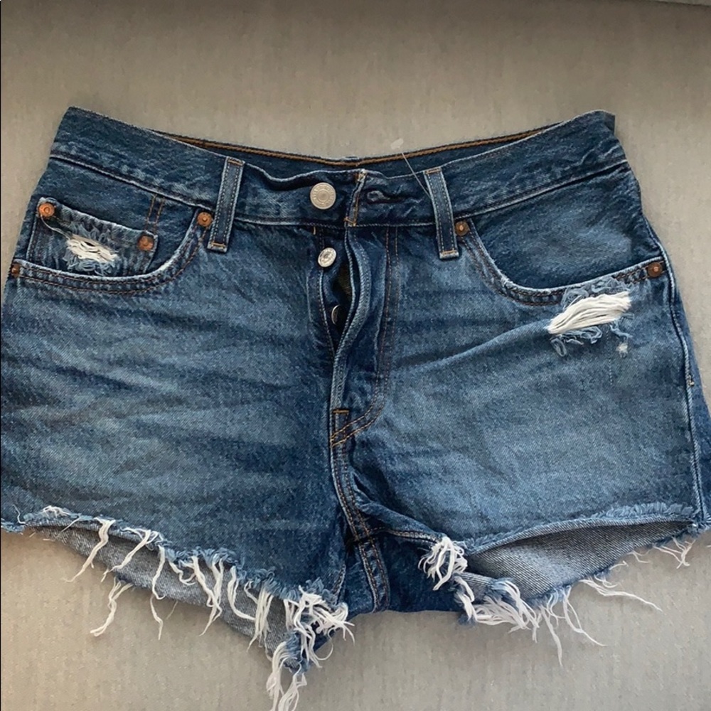 Levis 501 Jean shorts!